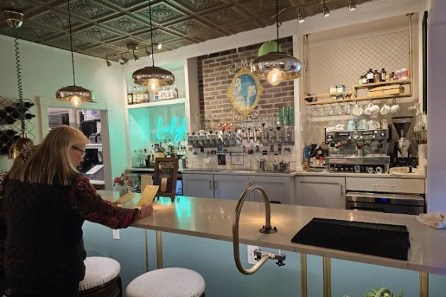 Cameo Cakery And Cafe