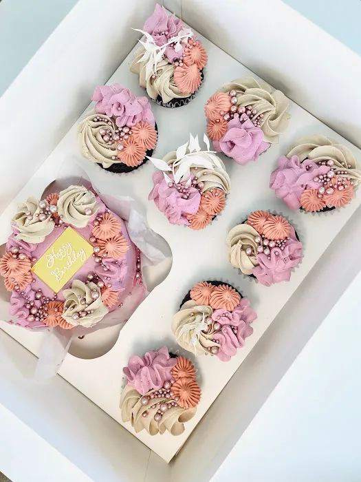 Demi's Cupcakes Picture 9