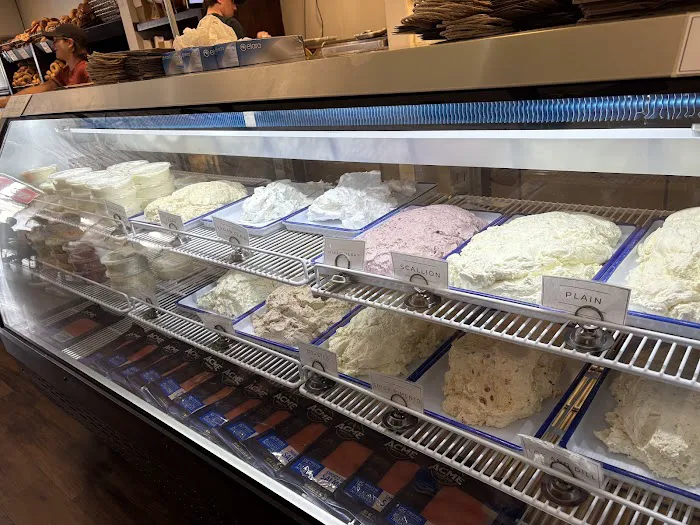 Chewy's Bagels Picture 9