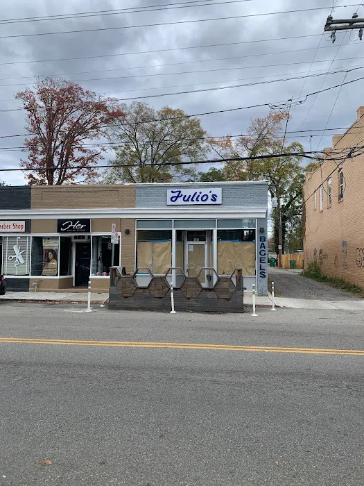 Julio’s Bagels Picture 3