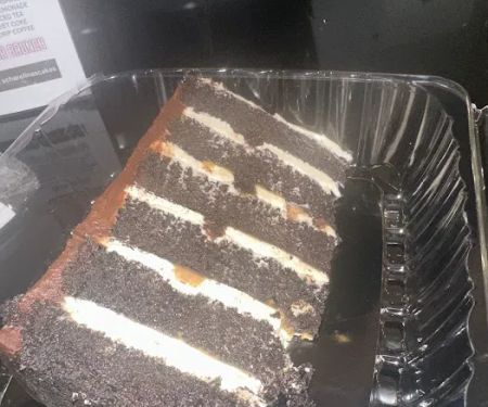 Scharolina's Custom Cakes & Confections