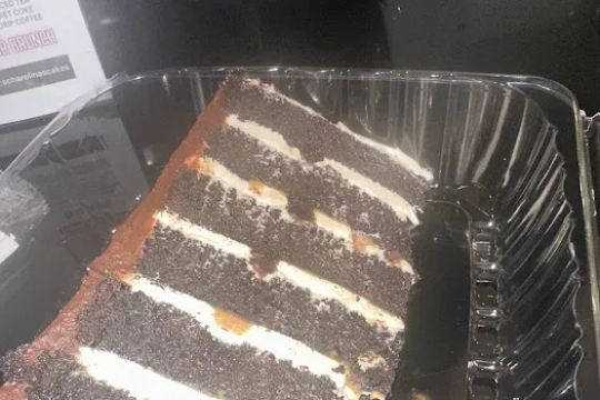 Scharolina's Custom Cakes & Confections