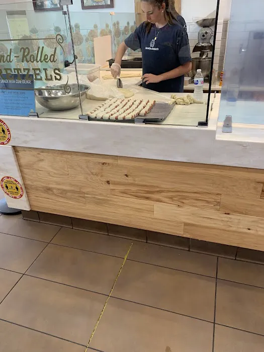 Auntie Anne's Picture 8