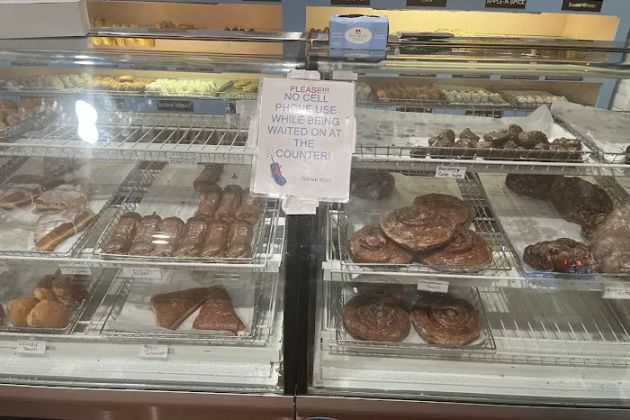 Country Style Donuts