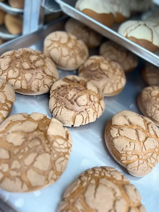 La Palma Bakery & Latino Market Picture 3