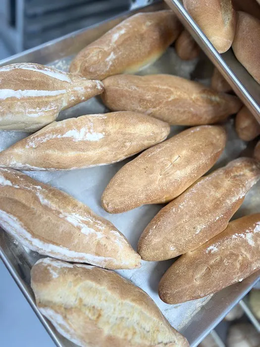 La Palma Bakery & Latino Market Picture 2