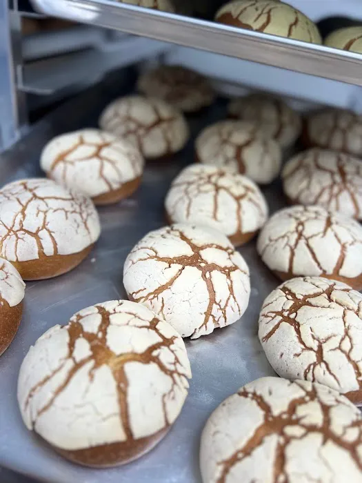 La Palma Bakery & Latino Market Picture 6