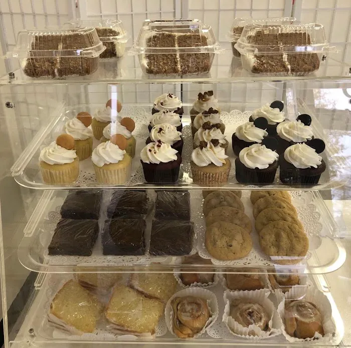 Donna's Baking Creations Picture 7