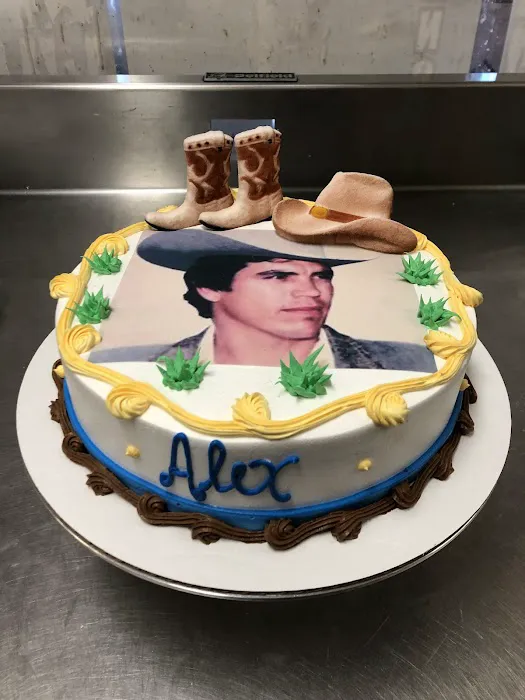 Melissa's Cake Picture 3