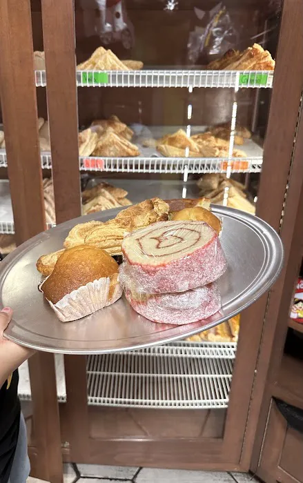 La Teresita bakery Picture 1