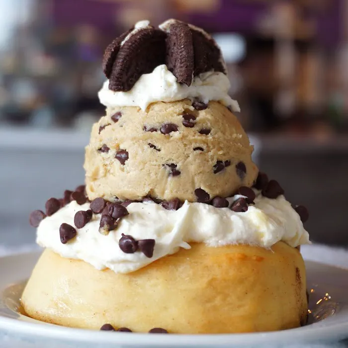 Cinnaholic Picture 7
