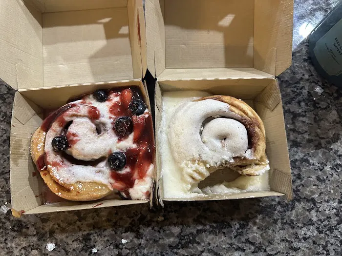 Cinnaholic Picture 9