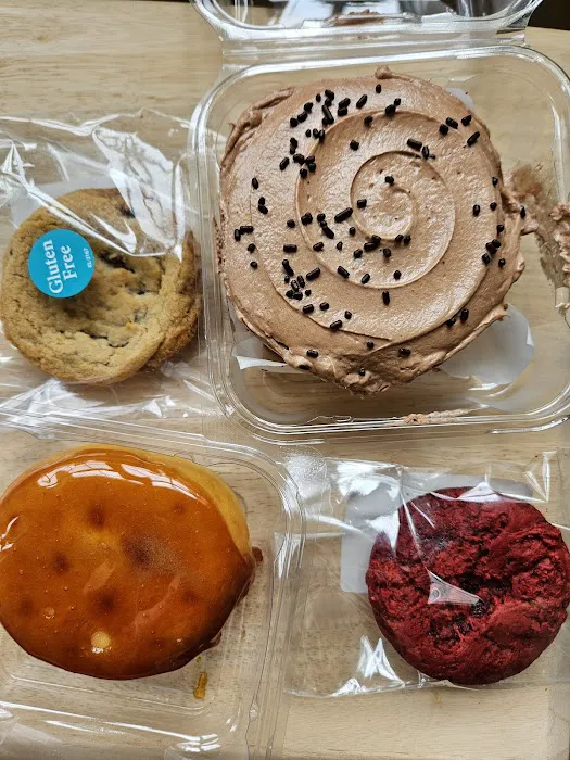 Honey Bee Bakery Picture 4