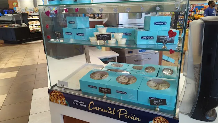 Cinnabon Picture 4