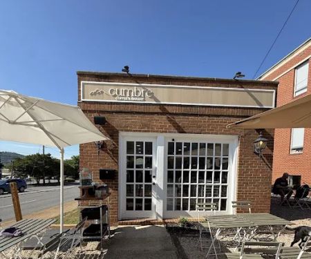 Cumbre Bakery