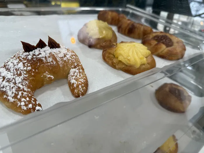 Cumbre Bakery Picture 7