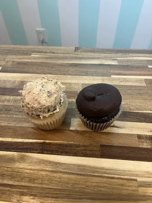 Vivi’s Cakes and Candy Picture 7