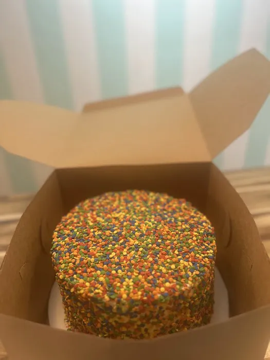 Vivi’s Cakes and Candy Picture 4
