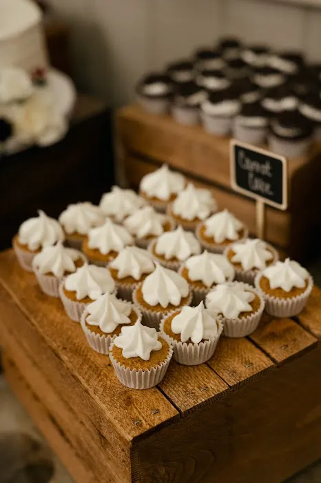 Vivi’s Cakes and Candy Picture 1