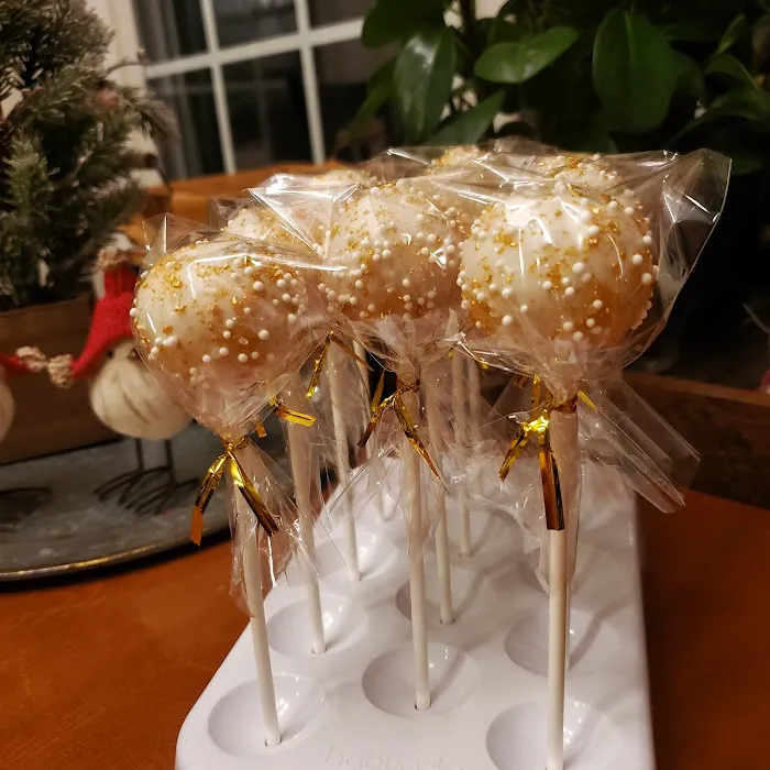 Cake by the Pop - Powhatan Picture 4