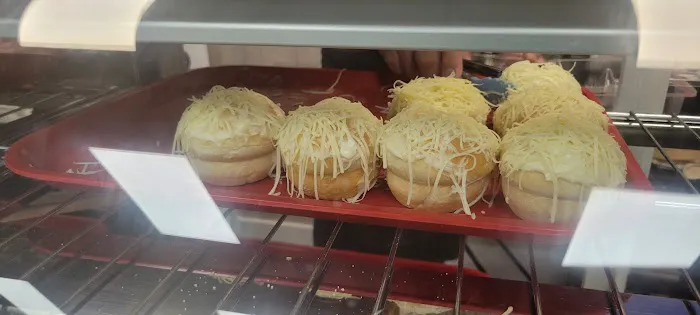 Kalye 80's Bakeshop Picture 3
