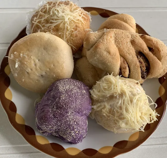 Kalye 80's Bakeshop Picture 4