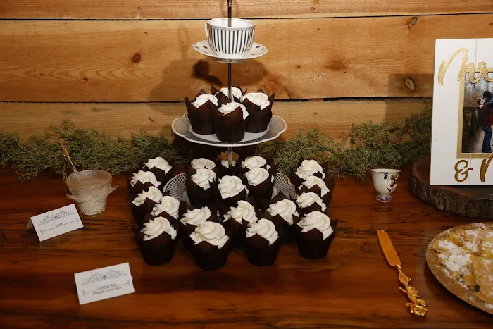 Confections of a Cake Picture 6