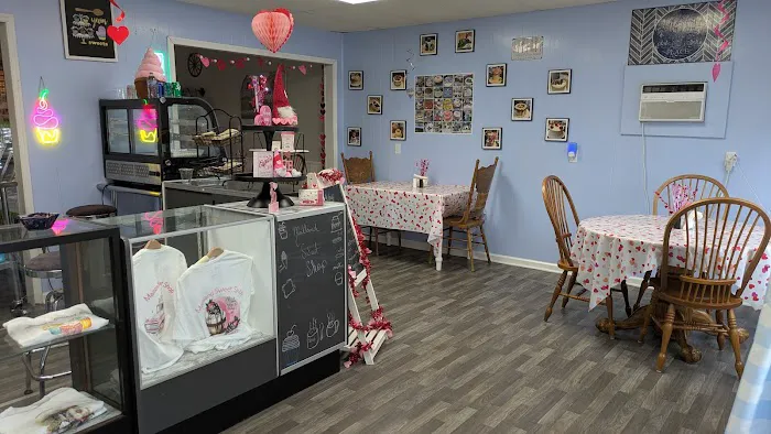 Maitland Sweet Shop Picture 8