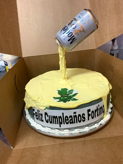 El Paisano Bakery Picture 8