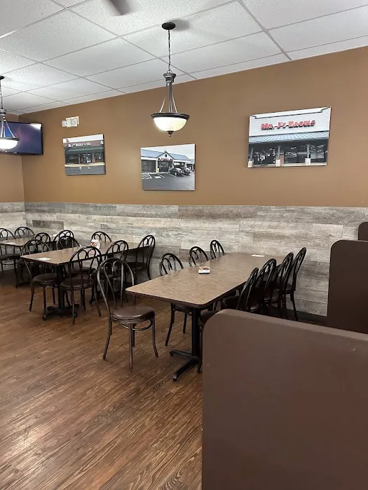 Mr. J's Bagels & Deli II Picture 6