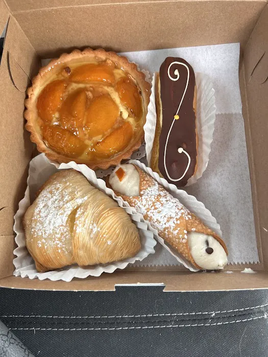Giancarlo-Fine European Pastries Picture 8