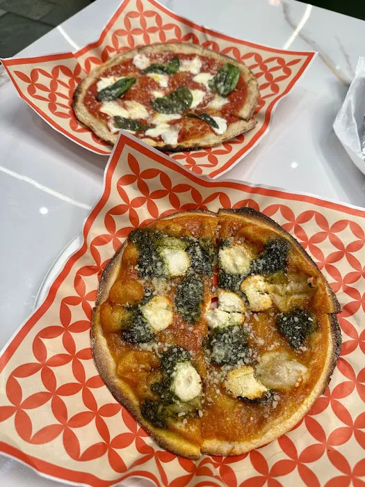 Bagizza Bagels & Pizza Picture 10