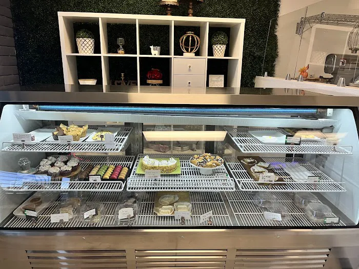Riviera Patisserie Picture 3