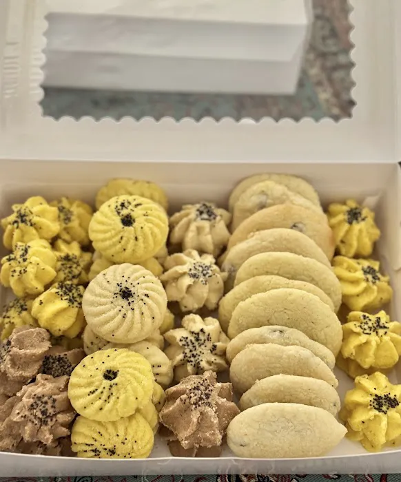 Amita's Bakery (Treats of Tehran) Picture 7