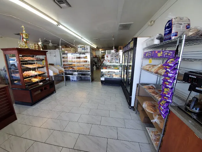 Panaderia El Guero Picture 6