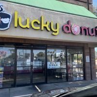 Lucky Donuts & Boba ico