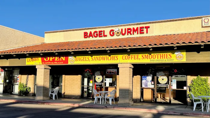 Bagel Gourmet Restaurant & Coffee Shop Picture 4
