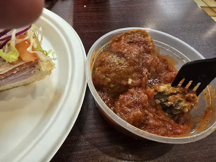 Romanelli's Bakery Deli Imported Food Picture 2