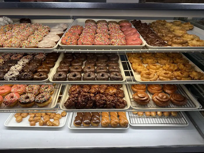 Original Rainbow Donuts Cafe Picture 2