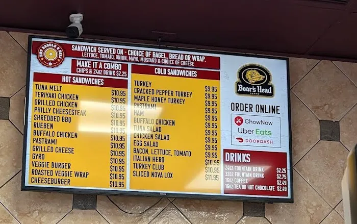 Hot Bagels&Deli Picture 6