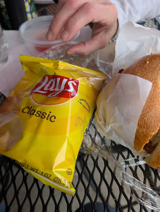 Hot Bagels&Deli Picture 9