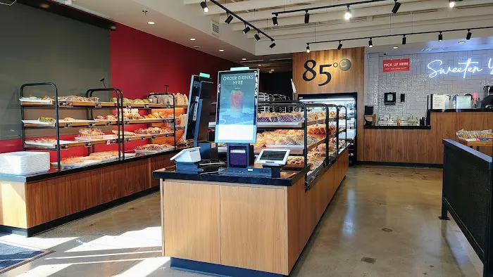 85°C Bakery Cafe - Arrowhead Ranch Picture 4