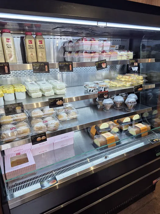 85°C Bakery Cafe - Arrowhead Ranch Picture 7