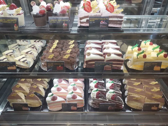 85°C Bakery Cafe - Arrowhead Ranch Picture 2
