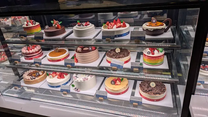 Paris Baguette Picture 1