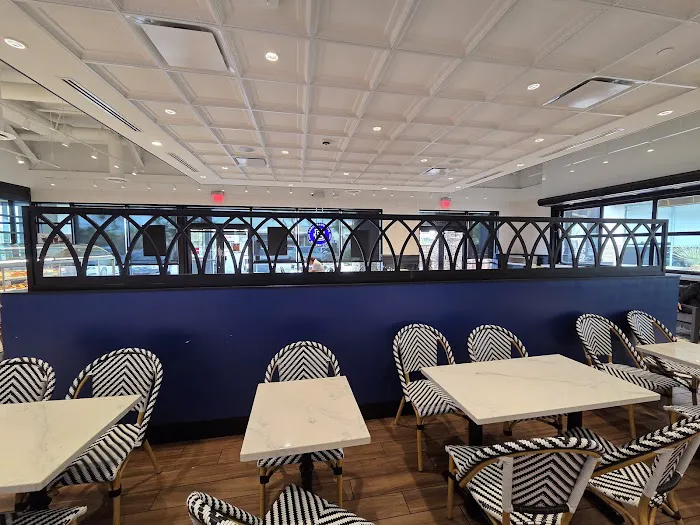 Paris Baguette Picture 2