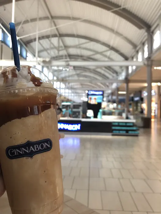 Cinnabon Picture 9