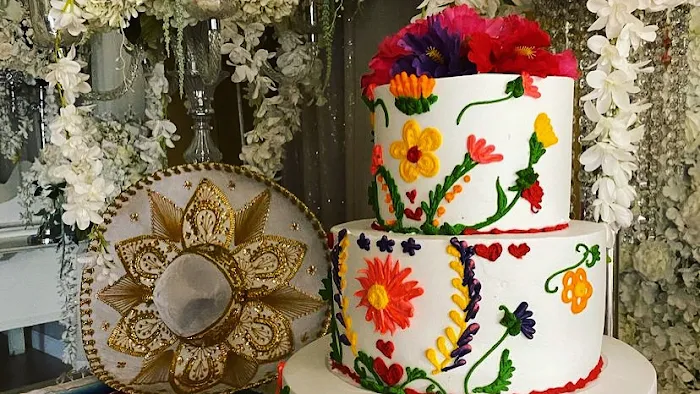 Pasteleria Azteca Picture 9