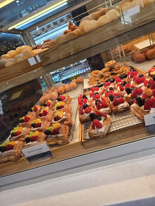 Paris Baguette Picture 2