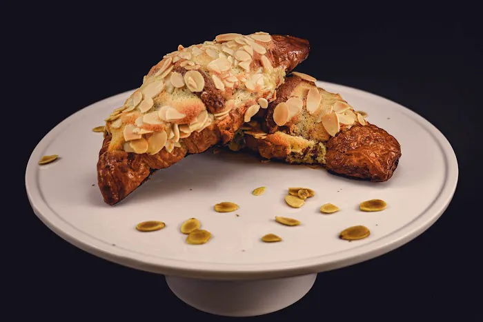 JL Patisserie Picture 7